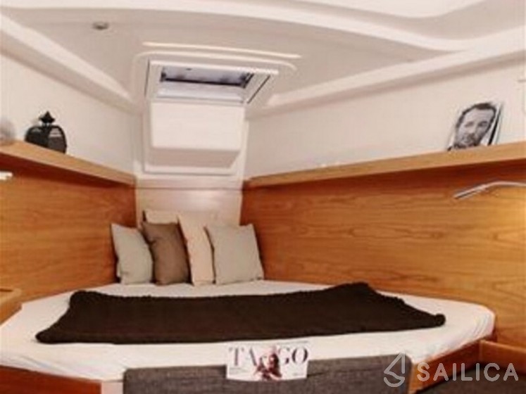 Hanse 415 - Yacht Charter Sailica
