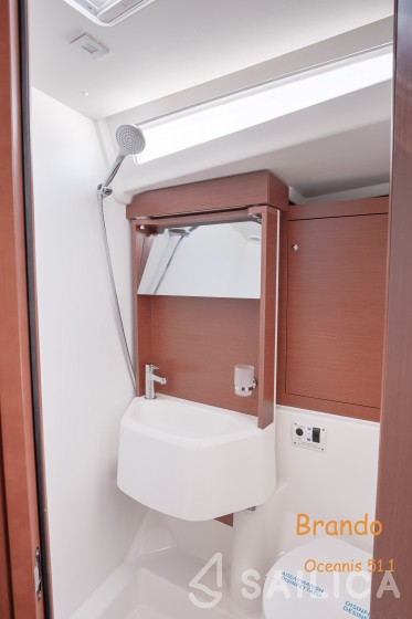 Oceanis 51 - Yacht Charter Sailica