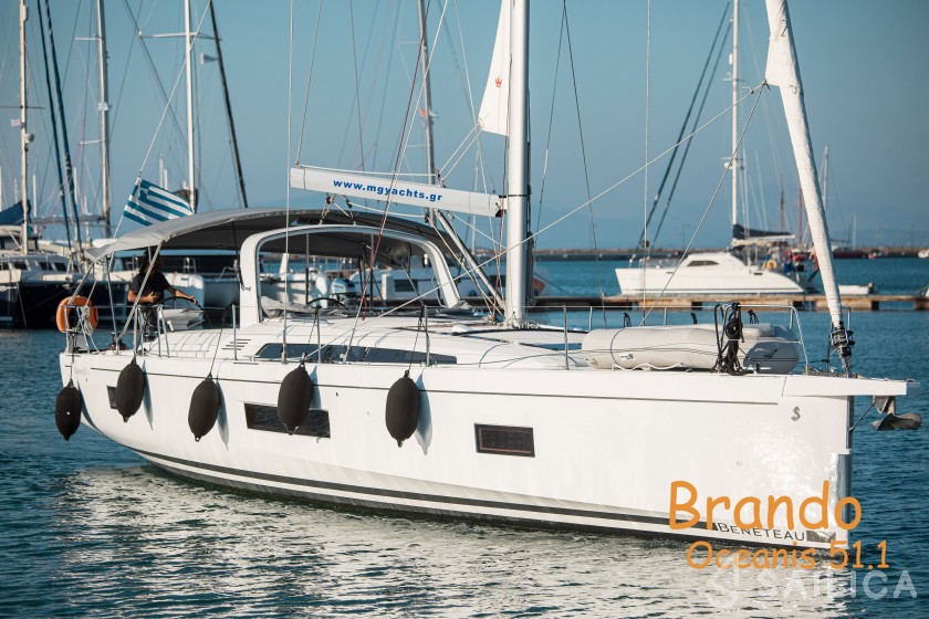 Oceanis 51 - Yacht Charter Sailica