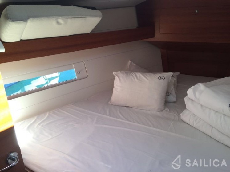 Dufour 382 GL - Yacht Charter Sailica