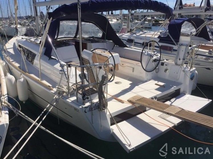 Dufour 382 GL - Yacht Charter Sailica