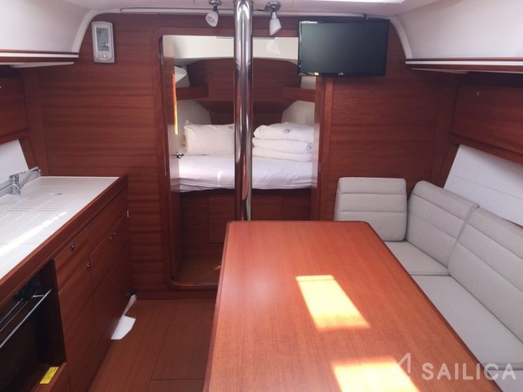 Dufour 382 GL - Yacht Charter Sailica