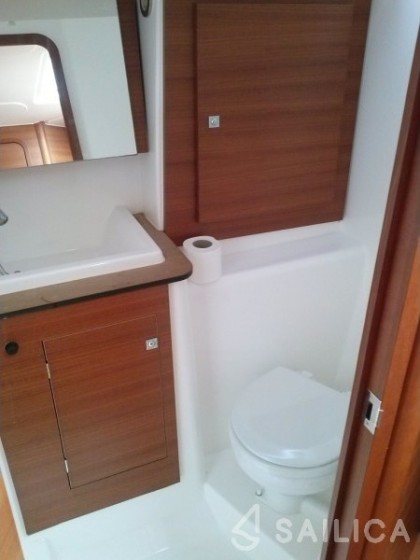 Dufour 382 GL - Yacht Charter Sailica