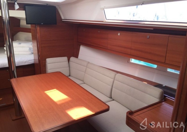 Dufour 382 GL - Yacht Charter Sailica