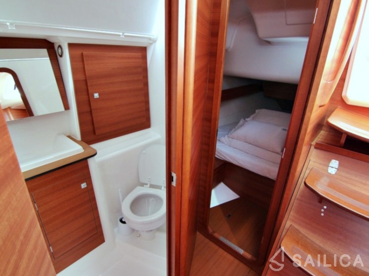 Dufour 382 GL - Yacht Charter Sailica