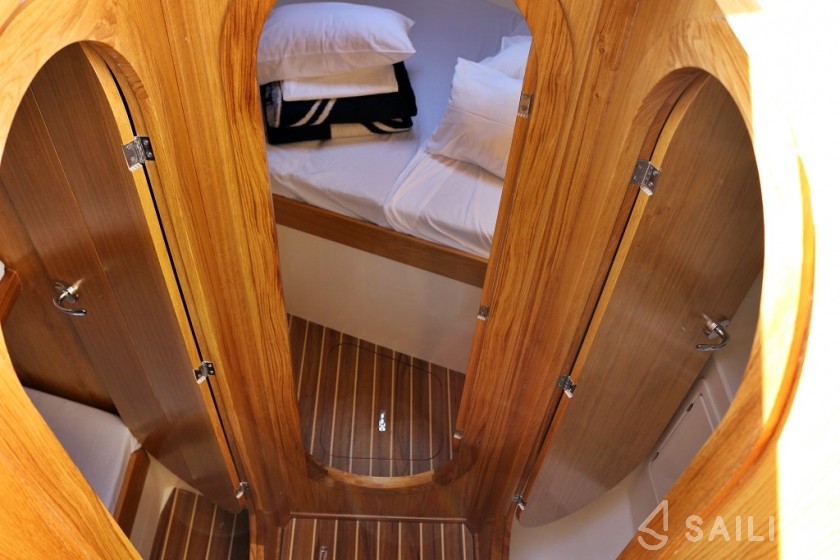 Vektor 950 - Yacht Charter Sailica