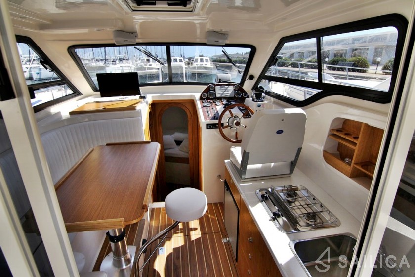 Vektor 950 - Yacht Charter Sailica