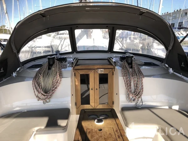 Bavaria 46 Cruiser - Yacht Charter Sailica