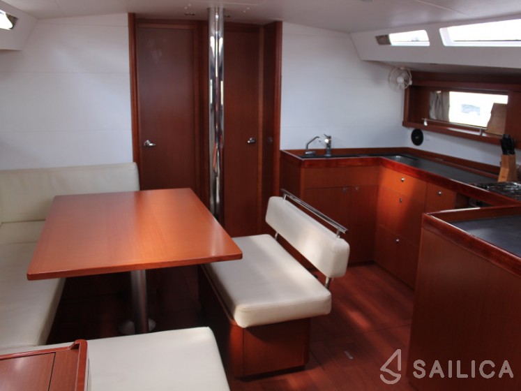 Oceanis 48 - Yacht Charter Sailica