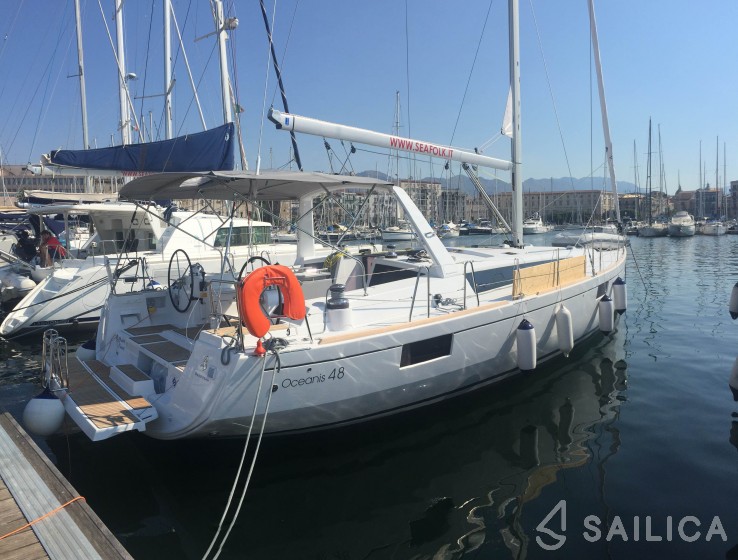 Oceanis 48 - Yacht Charter Sailica