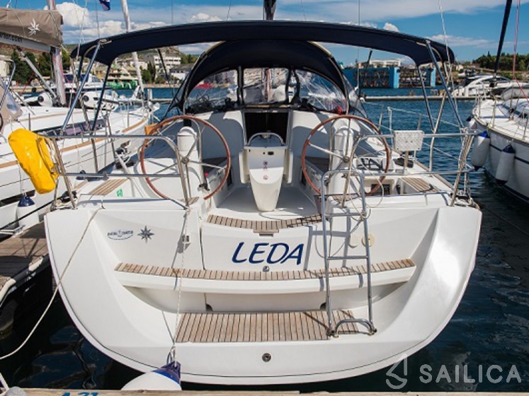 Sun Odyssey 39i - Yacht Charter Sailica
