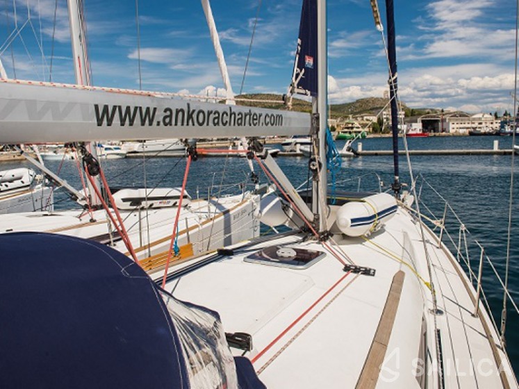 Sun Odyssey 39i - Yacht Charter Sailica