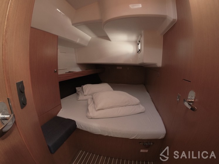 Bavaria 46 Cruiser - Yacht Charter Sailica