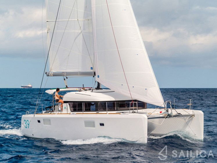 Lagoon 39 - Yacht Charter Sailica