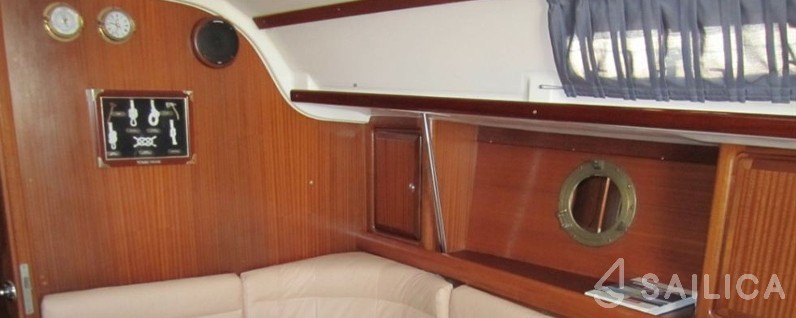 Bavaria 38H - Yacht Charter Sailica