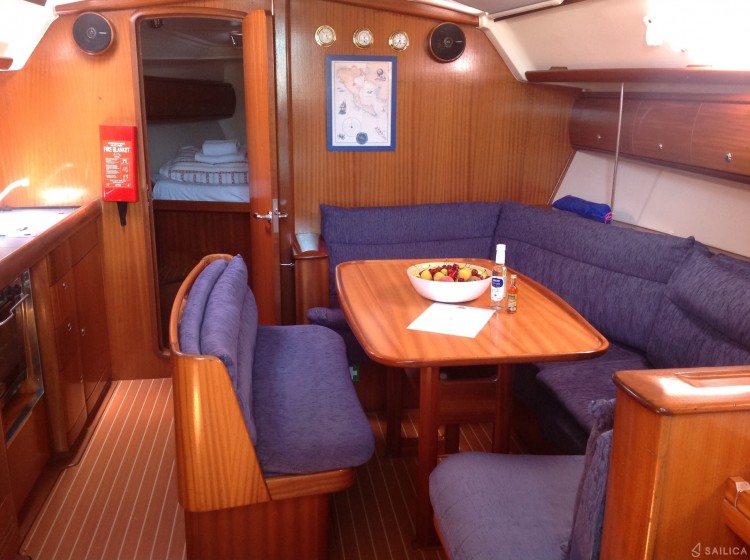 Bavaria 41 - Yacht Charter Sailica