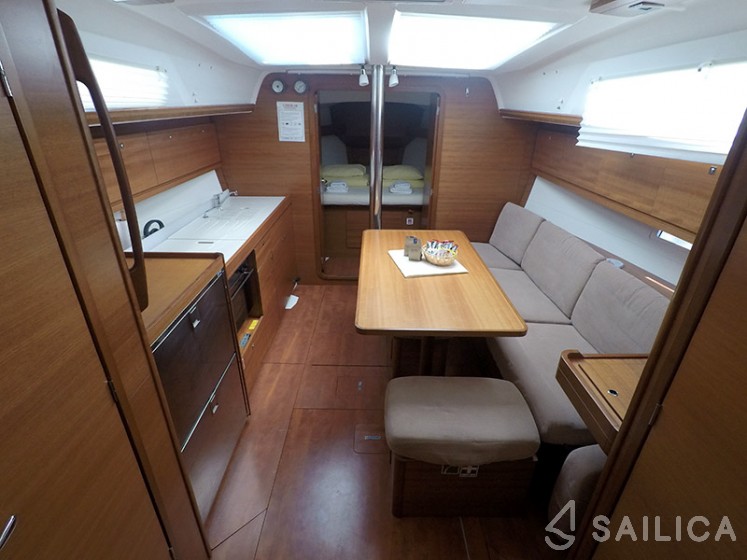 Dufour 382 GL - Yacht Charter Sailica
