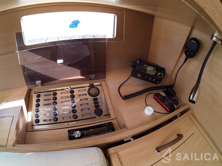 Dufour 382 GL - Yacht Charter Sailica