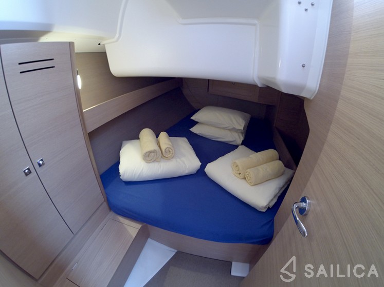 Dufour 382 GL - Yacht Charter Sailica