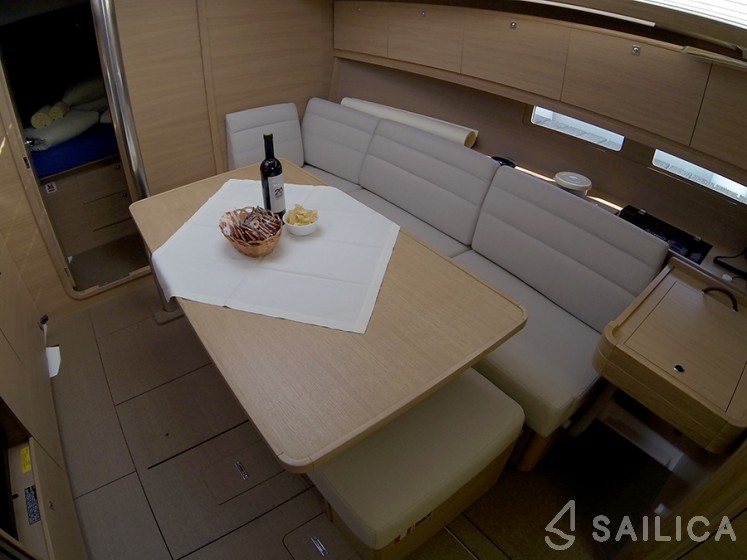 Dufour 382 GL - Yacht Charter Sailica