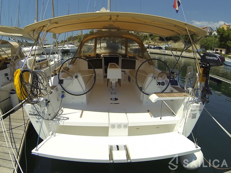 Dufour 382 GL - Yacht Charter Sailica