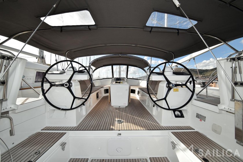 Jeanneau 54 - Yacht Charter Sailica