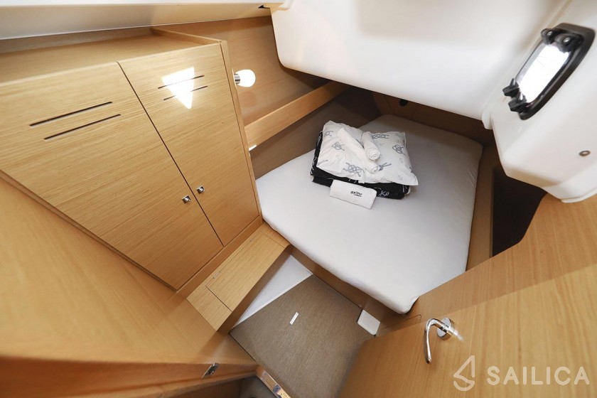 Dufour 382 GL - Yacht Charter Sailica
