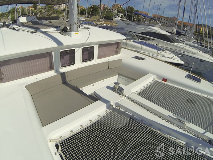 Lagoon 450 - Yacht Charter Sailica