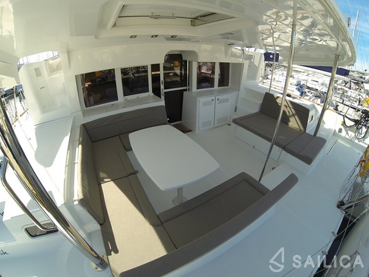Lagoon 450 - Yacht Charter Sailica