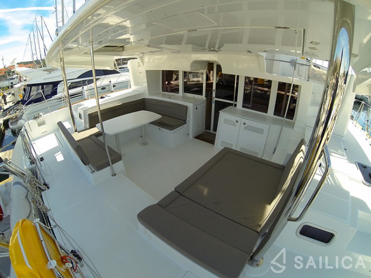 Lagoon 450 - Yacht Charter Sailica