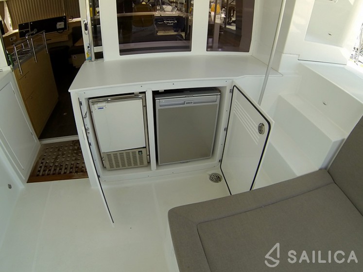 Lagoon 450 - Yacht Charter Sailica