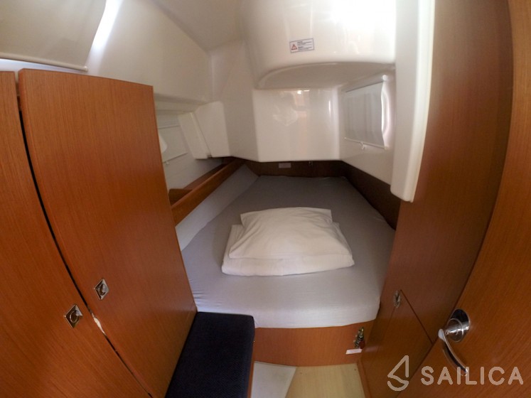 Bavaria Cruiser 34 - Yacht Charter Sailica