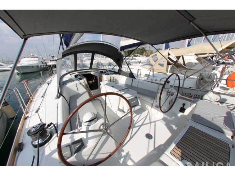 Oceanis 40 - Yacht Charter Sailica