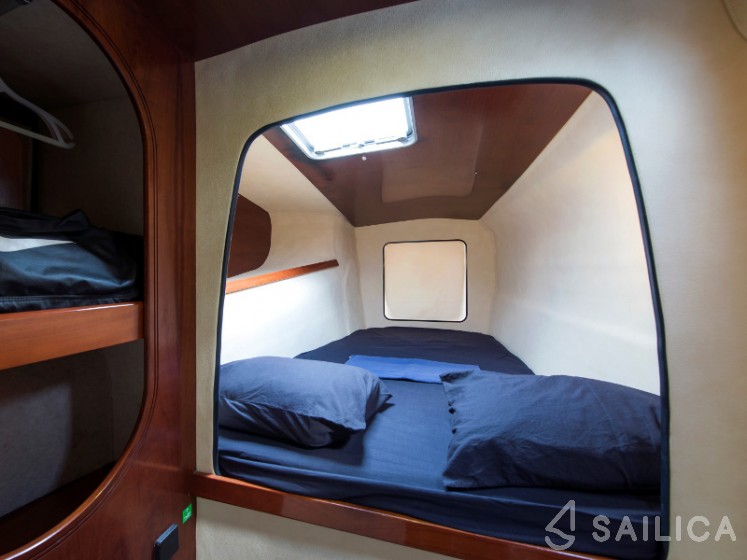 Athena 38 - Yacht Charter Sailica