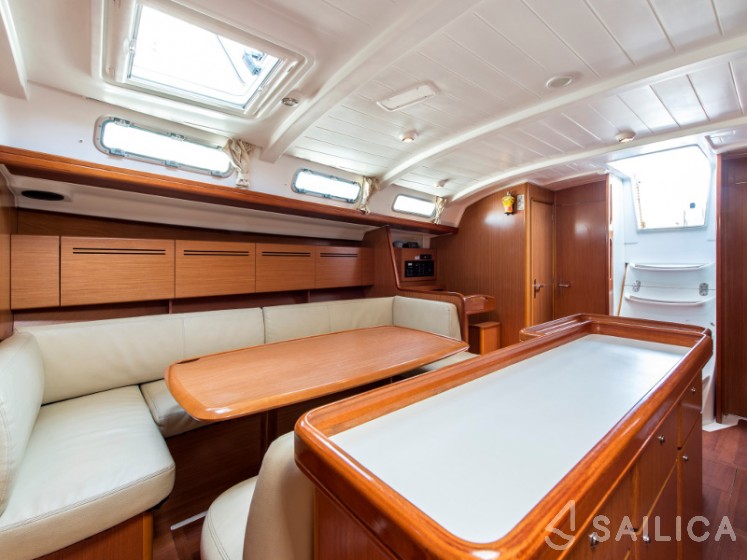Cyclades 50.5 - Yacht Charter Sailica