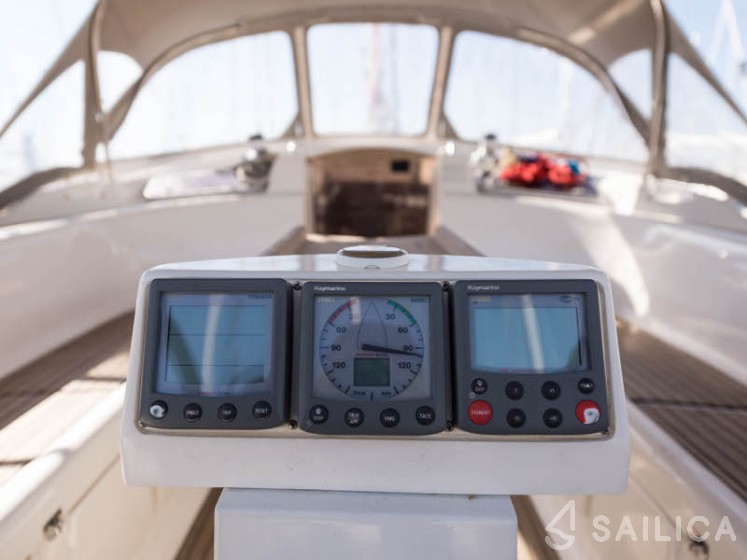 Bavaria 46 Cruiser - Yacht Charter Sailica