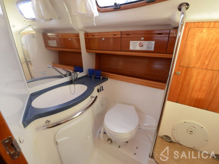 Bavaria 39 Cruiser - Yacht Charter Sailica