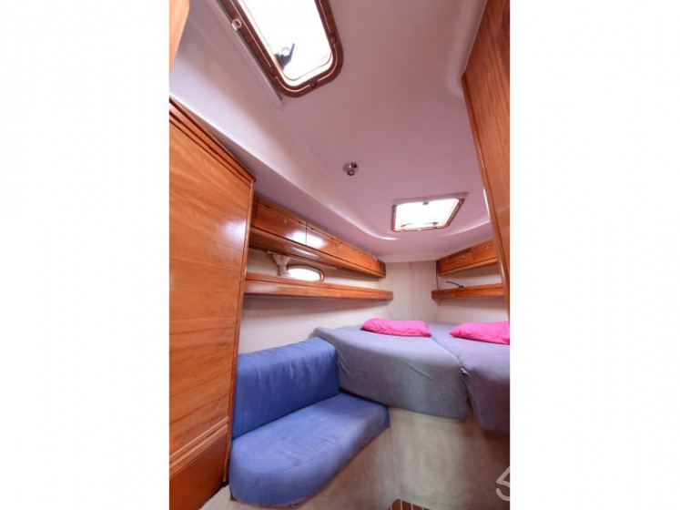 Bavaria 39 Cruiser - Yacht Charter Sailica