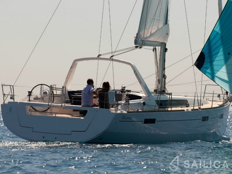Oceanis 45 - Yacht Charter Sailica