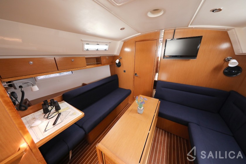Bavaria Cruiser 36 - Yacht Charter Sailica