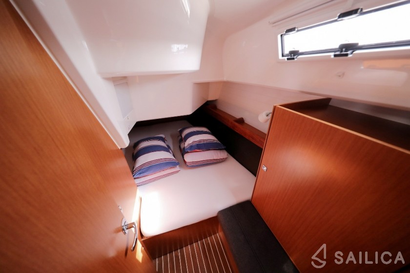 Bavaria 37 Cruiser - Yacht Charter Sailica
