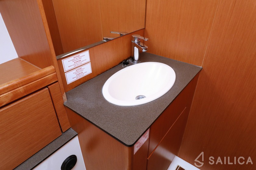 Bavaria Cruiser 56 - Yacht Charter Sailica