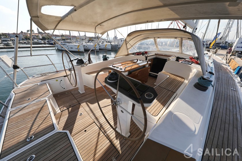 Bavaria Cruiser 56 - Yacht Charter Sailica