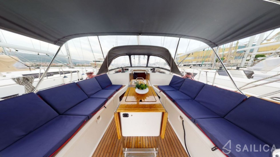 Bavaria 45 Cruiser - Yacht Charter Sailica