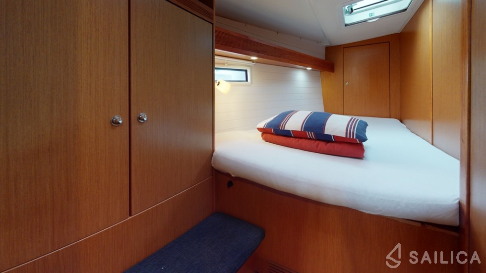 Bavaria 45 Cruiser - Yacht Charter Sailica