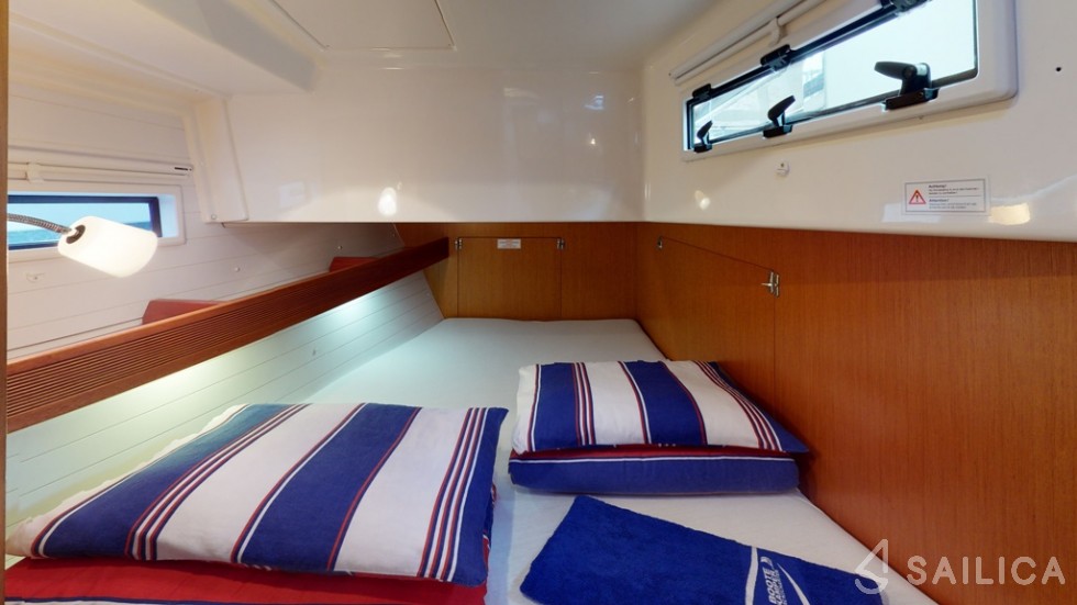 Bavaria 45 Cruiser - Yacht Charter Sailica