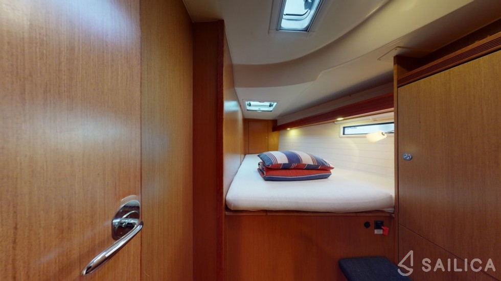 Bavaria 45 Cruiser - Yacht Charter Sailica
