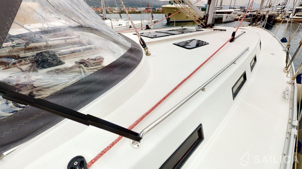 Bavaria 45 Cruiser - Yacht Charter Sailica