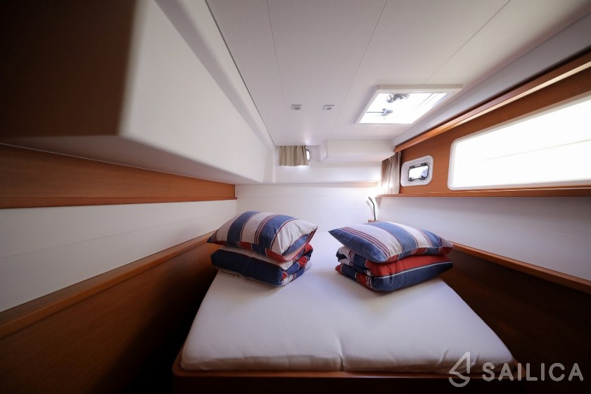 Lagoon 450 - Yacht Charter Sailica