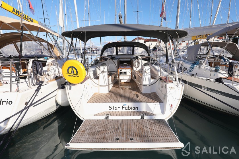 Bavaria 40 Cruiser - Yacht Charter Sailica